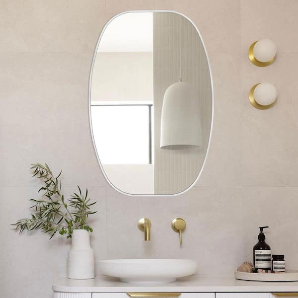 yu＊M LuxHomez 24 in. W x 36 in. H Silver Oval Wall Mirror Aluminum