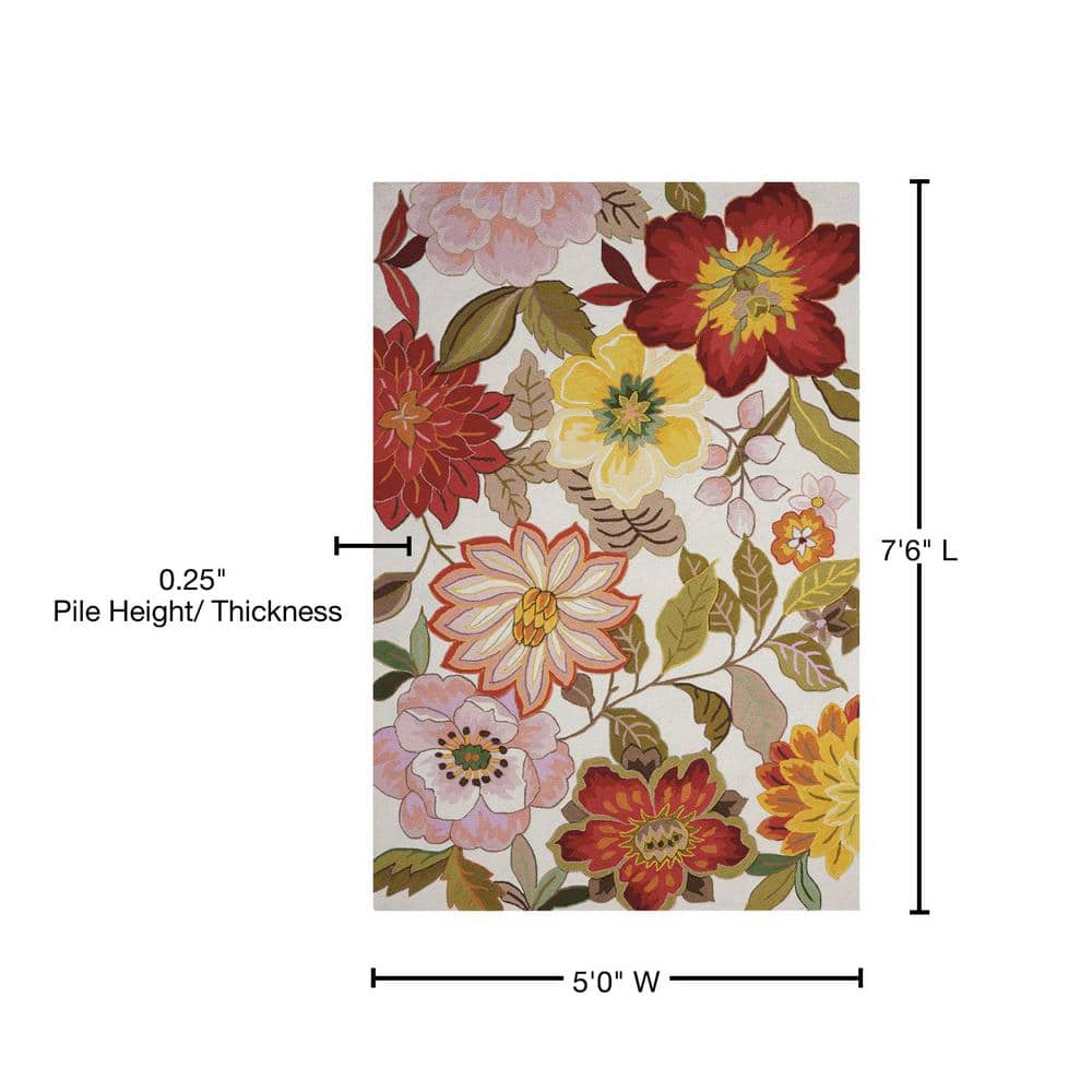 Ivory Whimsical Floral 5' x 7' Hand-Tufted Synthetic Rug