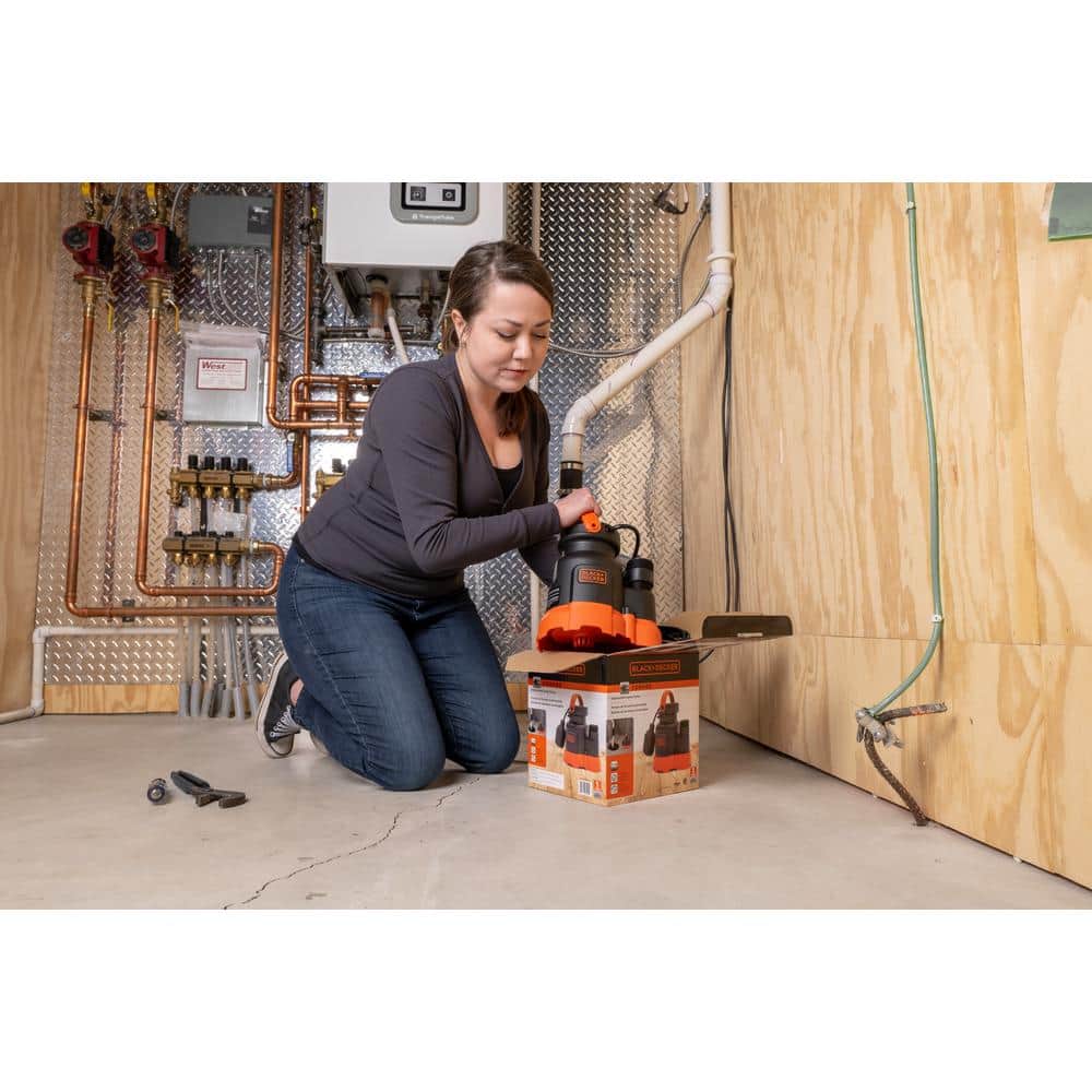 Black and Orange Thermoplastic Submersible Sump Pump with Tethered Switch