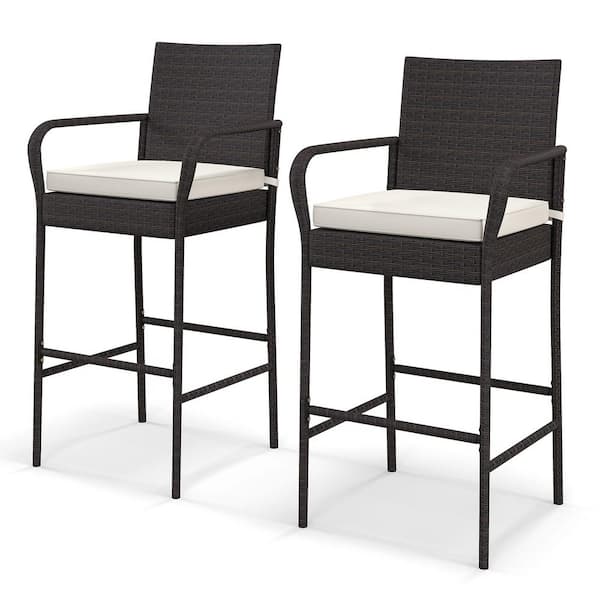 Wicker counter 2024 height stools