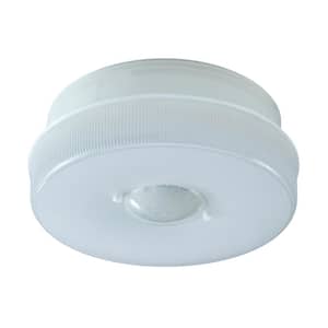 360-Degree White Motion Activated Battery Powered Indoor/Outdoor 1-Head Dusk to Dawn LED Ceiling Light 1150 Lumen