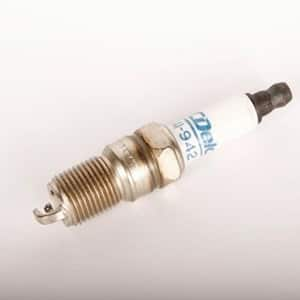 Double Platinum Spark Plug fits 2000-2005 Workhorse P30 FasTrack FT1061,FasTrack FT1261,FasTrack FT1461,FasTrack