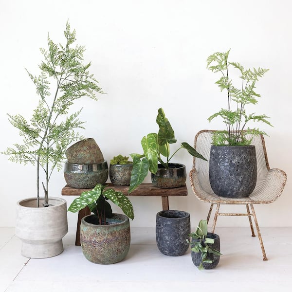 Plantation - たか Storied Home Blue and Brown Textured Terra-Cotta Clay Floor