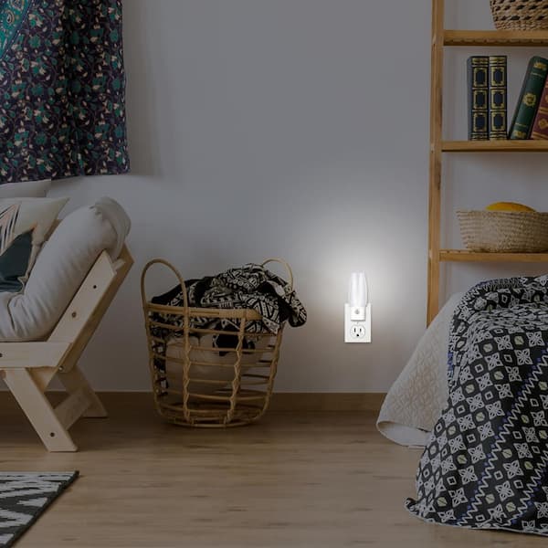 3.47 in. Plug-In Incandescent Automatic Dusk to Dawn LED Soft White Night Light (4-Pack)