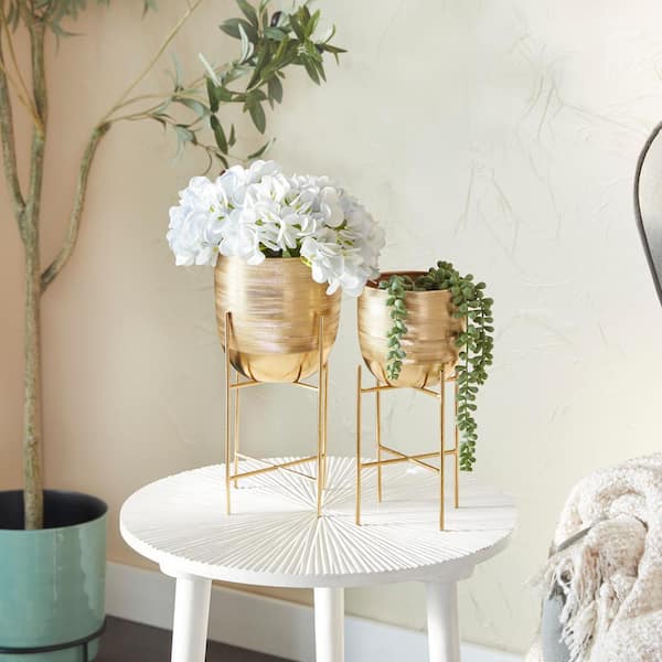 2 Gold Metal Planters with Stand Indoor Flower Pots Holders