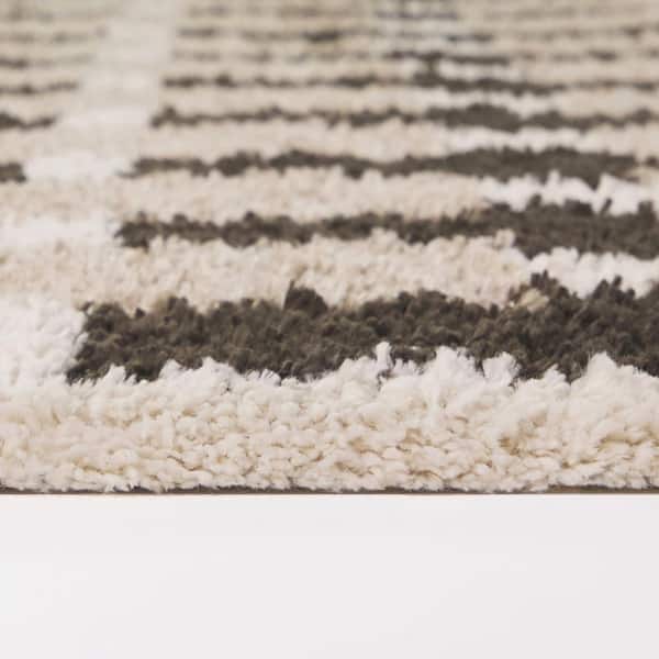 Adelia Beige 5 ft. x 7 ft. Area Rug