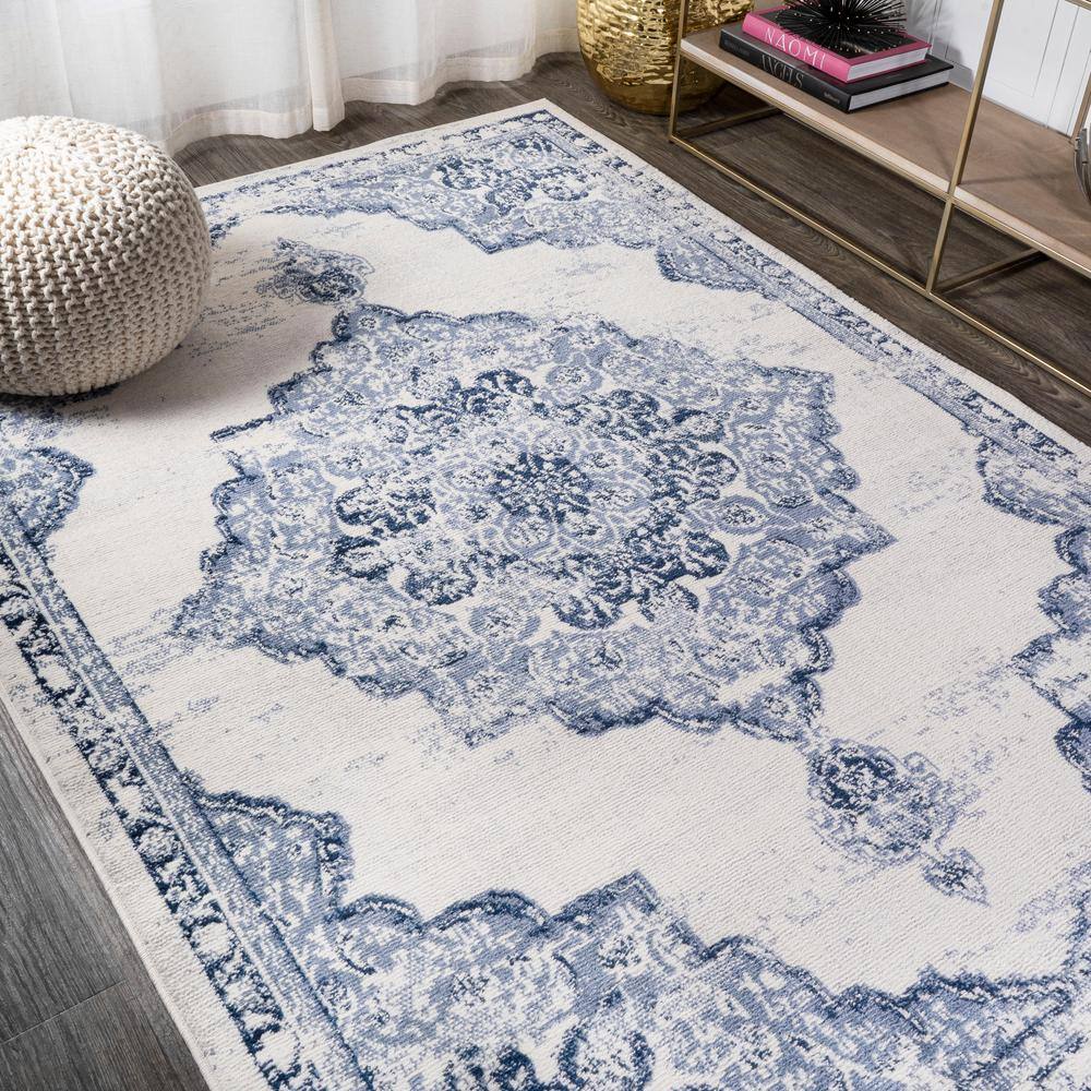 Light Blue/Ivory Reversible Synthetic Area Rug 4' x 6'