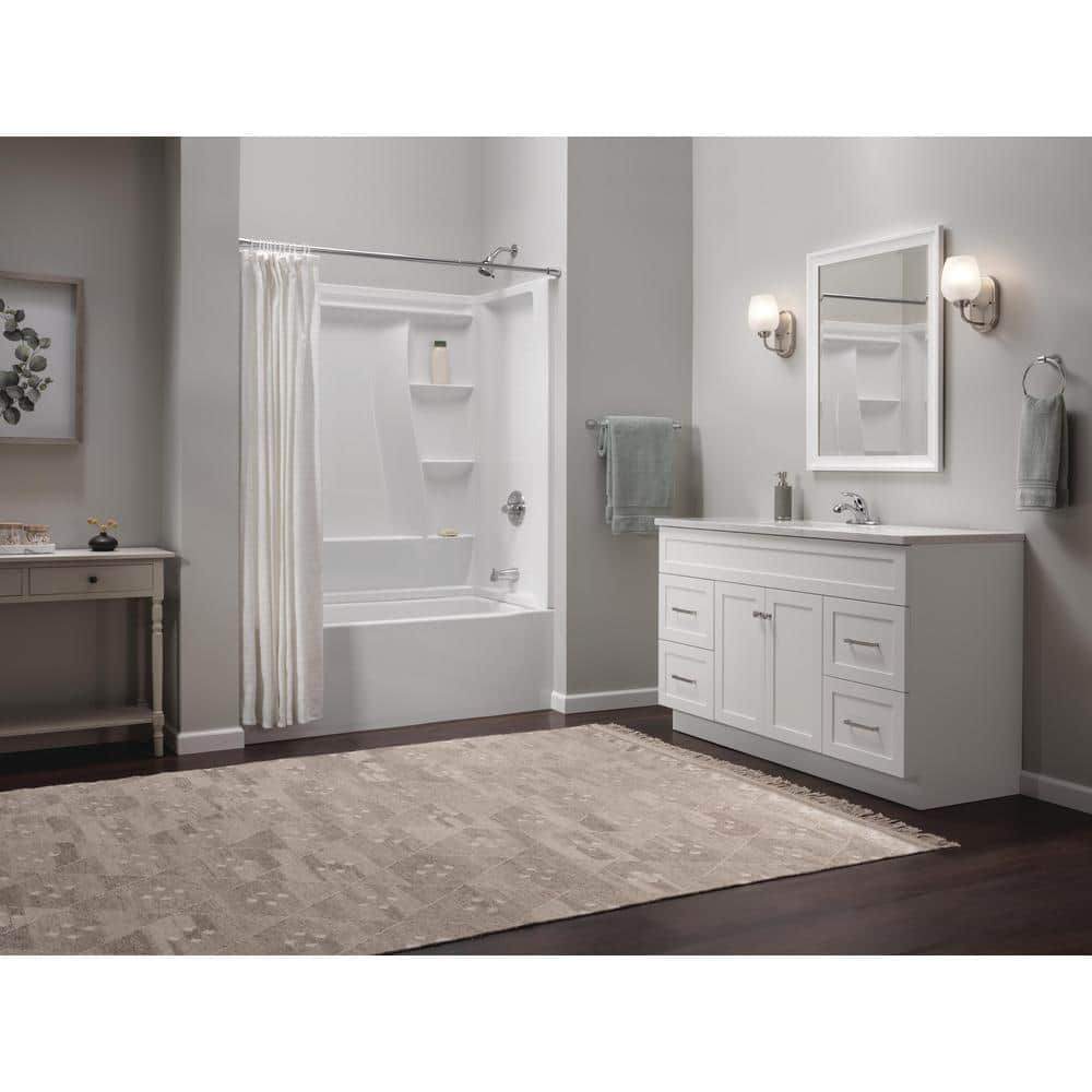 Chrome Modern Single Handle Centerset Bathroom Faucet
