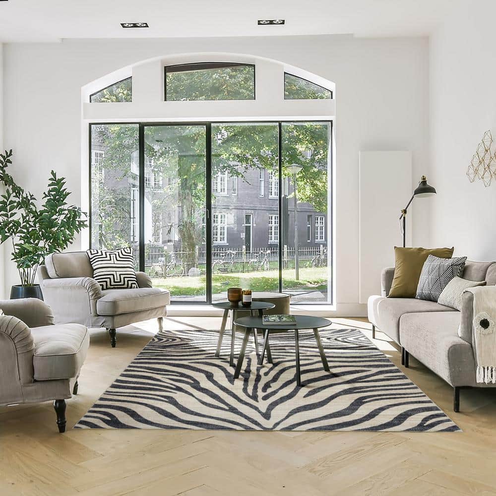 Black and White Zebra Print Washable 5' x 7' Synthetic Area Rug
