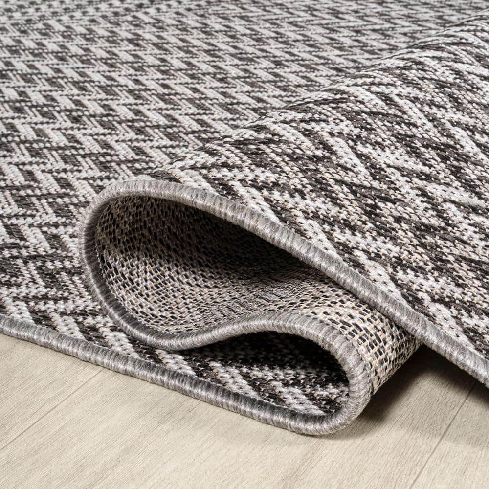 Black and Light Gray Geometric Braided 8' x 10' Rug