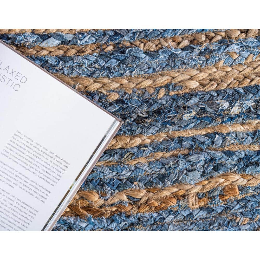 Handmade Braided Chindi 8' x 10' Blue and Natural Rectangular Rug