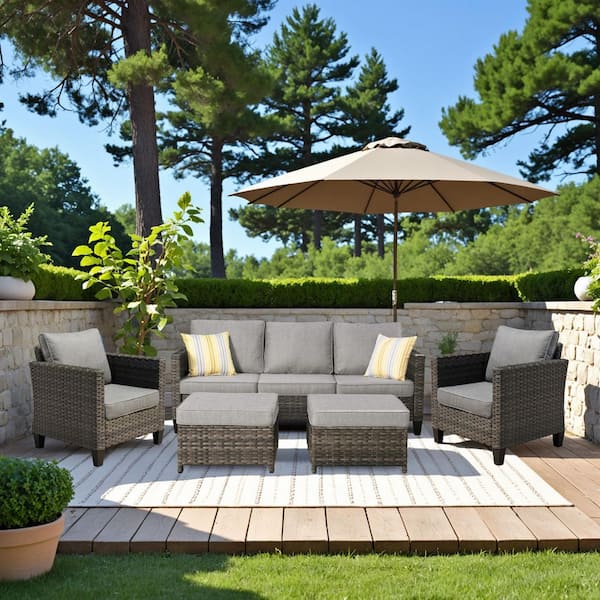OVIOS New Vultros Gray 5-Piece Wicker Outdoor Patio Conversation Seating Set with Dark Gray Cushions