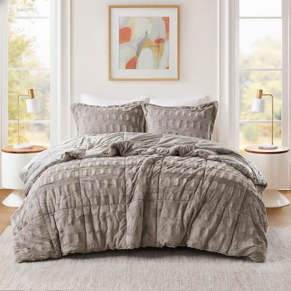 Margot Gray Solid King/Cal King Polyester Faux Fur Comforter Mini Set