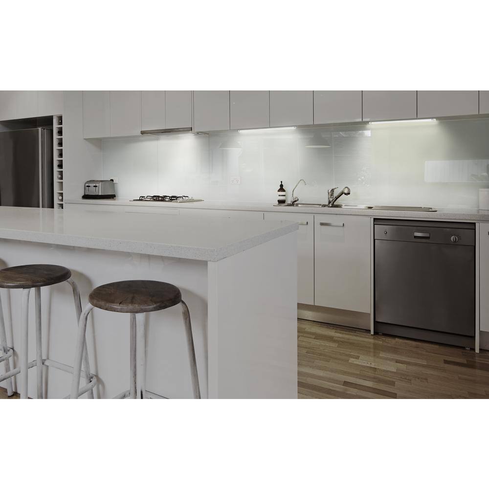 12-inch White Steel LED Under Cabinet Light Bar