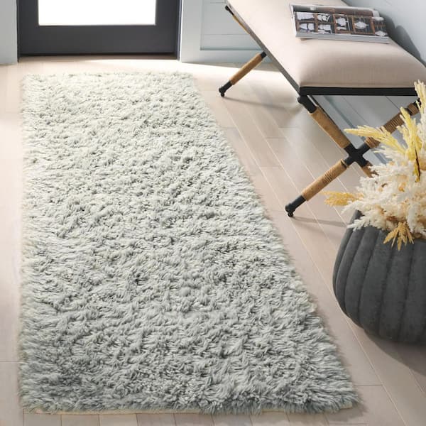 Casablanca 2 ft. x 8 ft. Teal Modern Solid Runner Rug