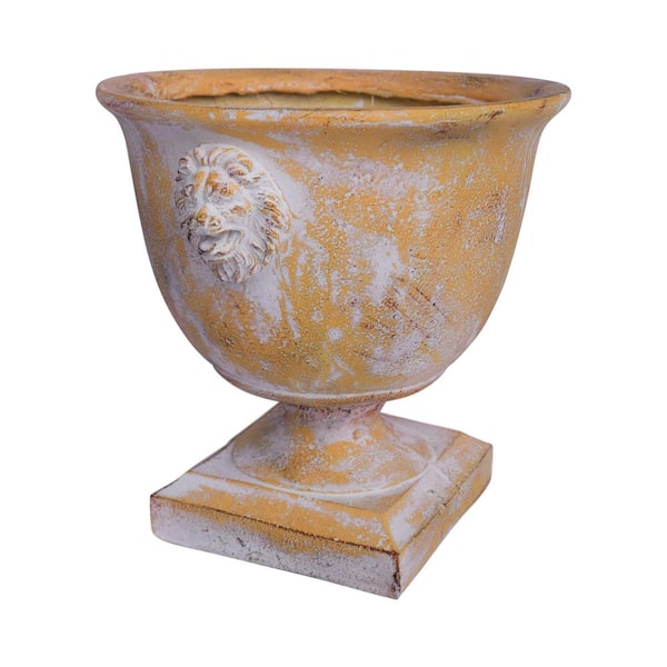 https://images.thdstatic.com/productImages/72bd651a-d8f6-4f42-ab4b-9287e4a44fb5/svn/antique-copper-noble-house-plant-pots-54289-64_600.jpg