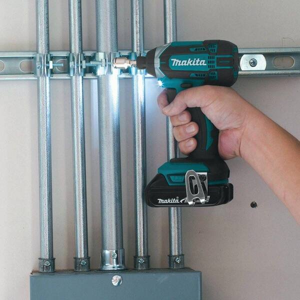 Makita - 18-Volt LXT Lithium-Ion Cordless Driver Drill and Impact Driver Combo Kit (2-Tool) with (2) 2Ah Batteries, Charger, Bag