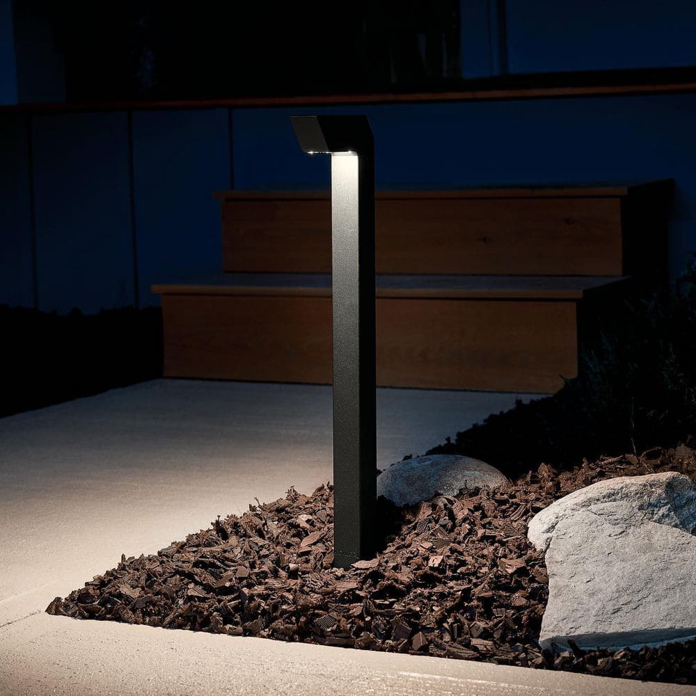 Modern Black Aluminum Right Angle Pathway Light
