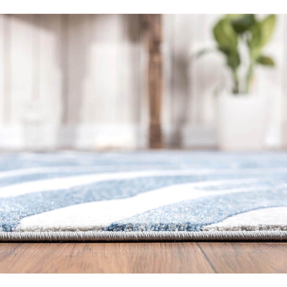 Nova Blue and White 4' x 6' Synthetic Zebra Print Area Rug