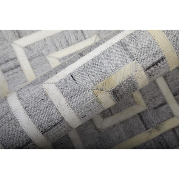5 X 8 Gray, Ivory Geometric Area Rug