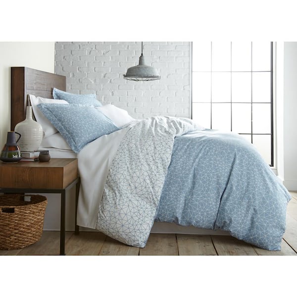 Geometric Maze 3-Piece Blue Microfiber King/Cal King Comforter Set