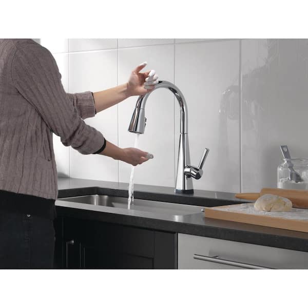Lenta Touch Single-Handle Pull-Down Sprayer Kitchen Faucet with ShieldSpray Technology in Chrome