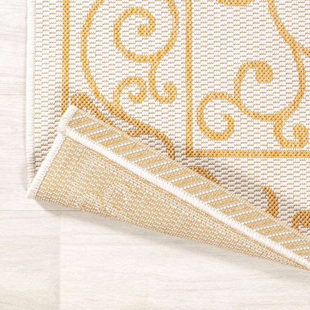 Charleston Vintage Cream/Yellow Square Synthetic Area Rug 5'