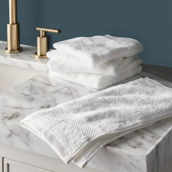 Delara 100% Organic Cotton Luxuriously Plush Bath Towel 10 Piece