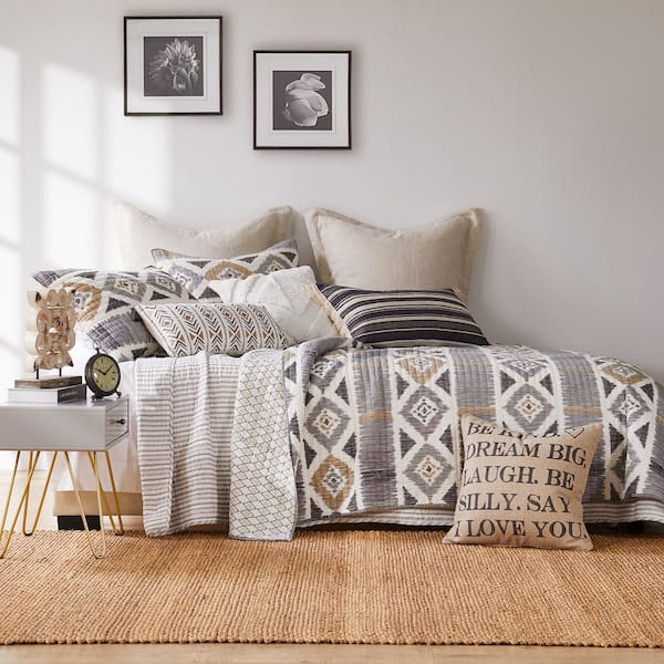 LEVTEX HOME Santa Fe Grey, Taupe, White Geometric Cotton Twin/Twin XL Quilt