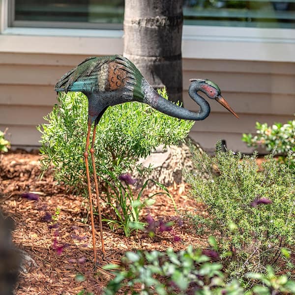 30 in. Tall Outdoor Rustic Metal Bowing Crane Statue Yard Art Decoration