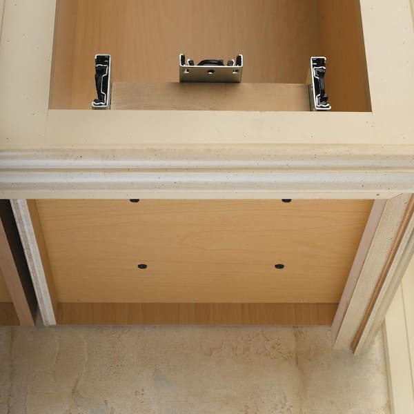 https://images.thdstatic.com/productImages/7333e5be-a195-4772-800f-3a9c3d3aac10/svn/rev-a-shelf-pull-out-cabinet-drawers-448-bbscwc-5c-4f_600.jpg