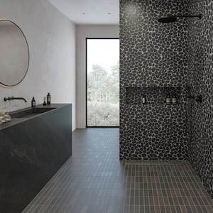 Waterbrook Pebble 2 in. x 2 in. Super Black Stone Mosaic Tile (11 sq. ft./Case)