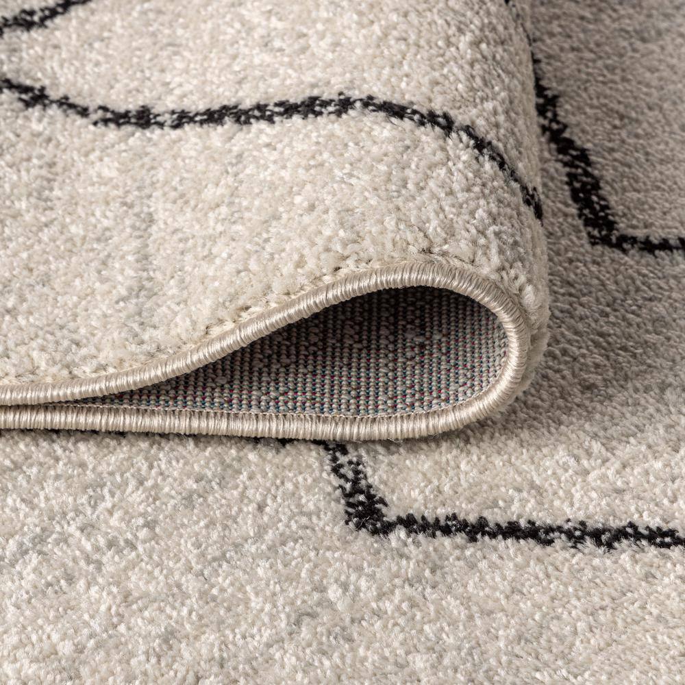 Black Geometric Braided Synthetic 8' x 10' Reversible Rug
