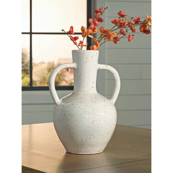Signature DESIGN BY ASHLEY Dallinworth 16 in. White Terra Cotta