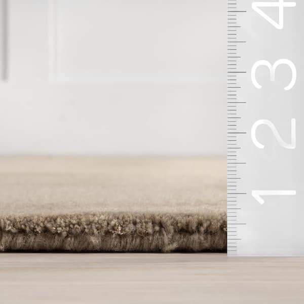 Petra High-Low Wool-Blend Fawn 5 ft. x 8 ft. Indoor/Outdoor Patio Rug