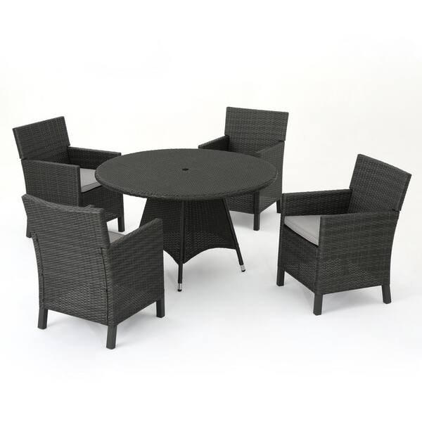 brandon 5 piece dining set with cushions