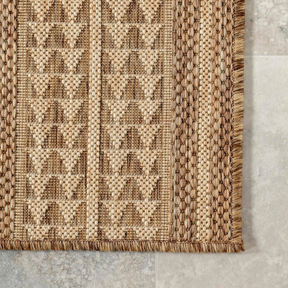 Ranya Modern Tribal 4' x 6' Light Brown Synthetic Area Rug