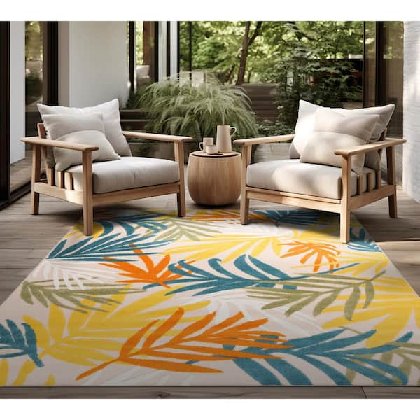Oasis Gold 5 ft. x 7 ft. Floral Indoor/Outdoor Area Rug