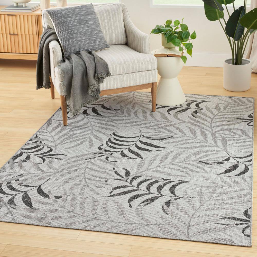 Gray Tropical Leaf Pattern 5' x 7' Synthetic Outdoor Rug
