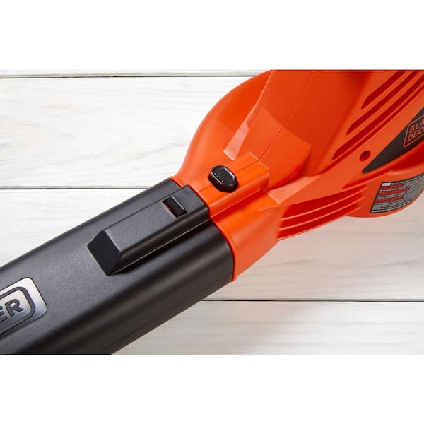 https://images.thdstatic.com/productImages/73a0a95a-290b-48aa-9ad8-8bbeefac8e1f/svn/black-decker-corded-leaf-blowers-lb700-1f_600.jpg