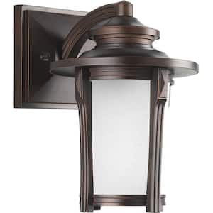 Pedigree Collection 1-Light Autumn Haze Etched Seeded Glass Craftsman Outdoor Small Wall Lantern Light