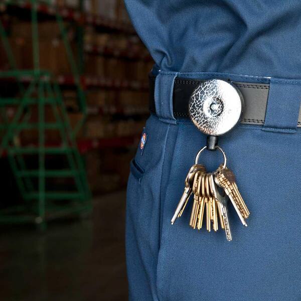 retractable belt clip