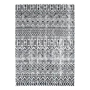 Gray 7 ft. 10 in. x 10 ft. Distressed Boho Machine Washable Area Rug