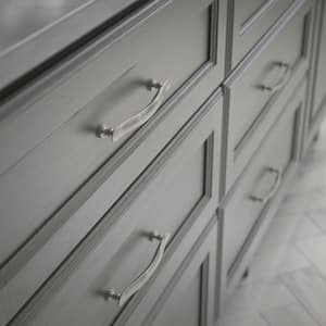 Elegant Luxe 5-1/16 in. (128 mm) Classic Satin Nickel Cabinet Drawer Pull