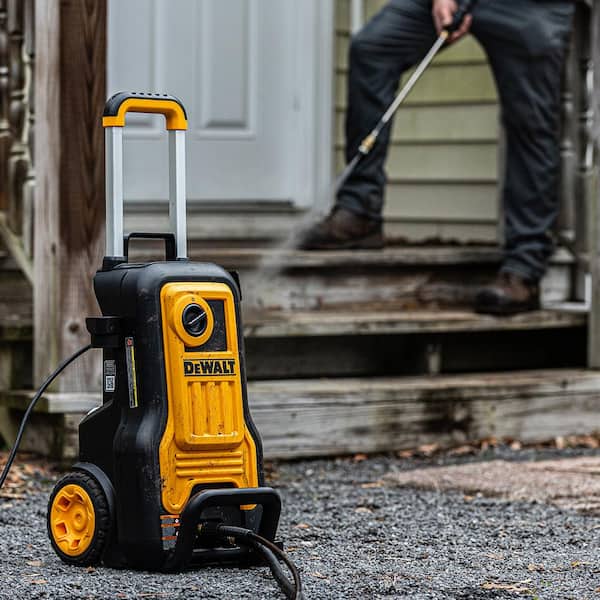 DEWALT 2800 PSI 1.0 GPM Cold Water Electric Pressure Washer w Axial Pump DXPW2800E The Home Depot