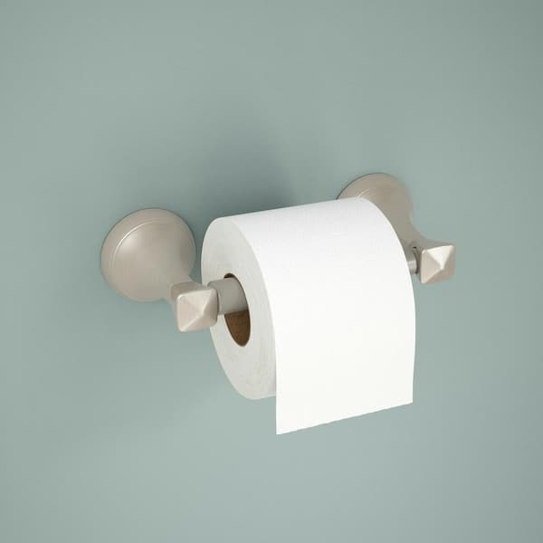 https://images.thdstatic.com/productImages/73f34829-f31d-422f-9f23-fe3d13306bf6/svn/brushed-nickel-delta-toilet-paper-holders-esa50-dn-e1_600.jpg