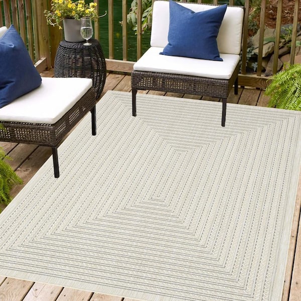 Viola Ivory 4 ft. x 6 ft. Indoor/Outdoor Area Rug