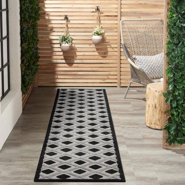 Nourison Aloha Black White x 10 Kitchen Runner Geometric