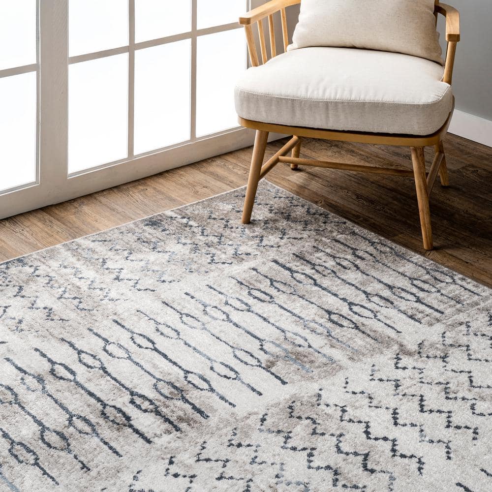 Blue Geometric Pattern Stain-Resistant Area Rug, 5' x 8'