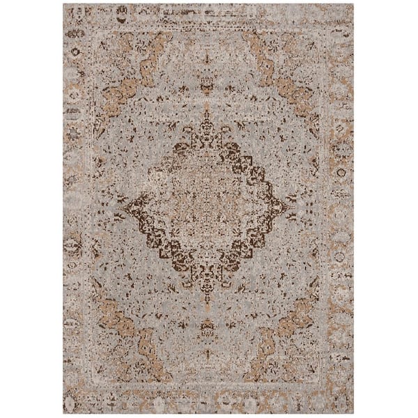 SAFAVIEH Classic Vintage Taupe 6 ft. x 9 ft. Floral Area Rug